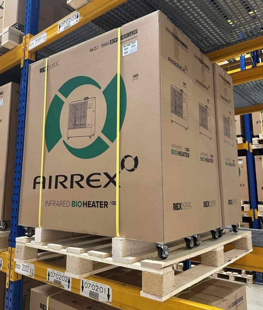 cutie din carton ondulat pe palet personalizat