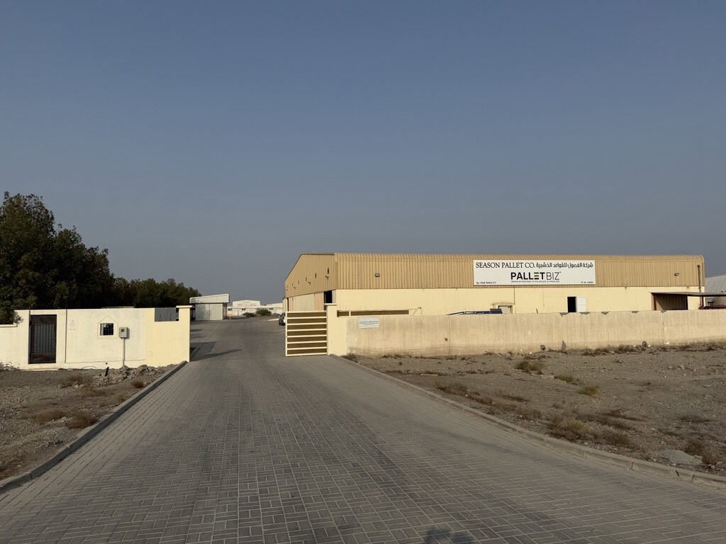 palletbiz facility building beside the road