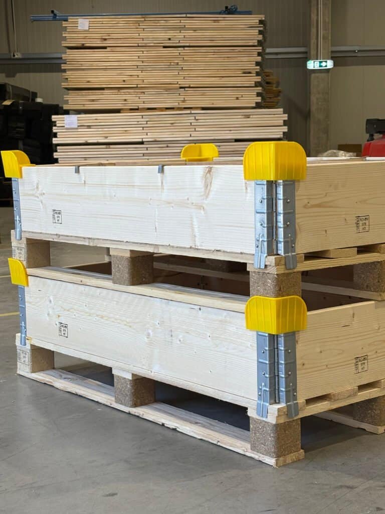 pallet collars with accessories